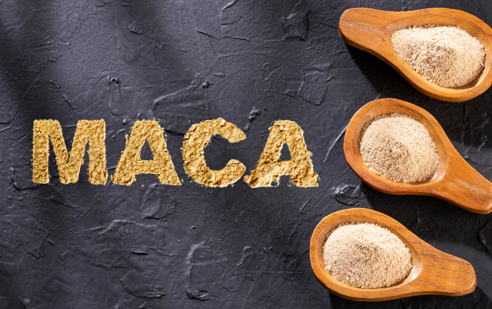 來自秘魯安第斯山脈的瑪卡（Maca），以其豐富的營養成分受到廣泛關注，逐漸成為許多保健食品中的熱門選擇！ 瑪卡含有多種營養素，有助於補充人體日常飲食的不足，幫助維持正常生理機能，適合日常忙碌的上班族、運動愛好者、熟齡族群，以及希望維持健康與活力的人，那究竟瑪卡是什麼？食用瑪卡有哪些潛在好處？本文將帶你瞭解瑪卡的營養特性、適合補充的族群及注意事項，幫助你善用瑪卡的價值，讓每一天都充滿精力與健康。